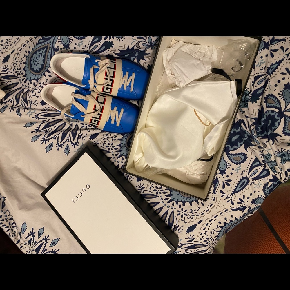 Authentic Gucci Sneakers warn once, come with the box